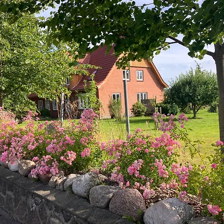 Apartment Hof Appelbue - Urlaub In Zwei Im Storchendorf