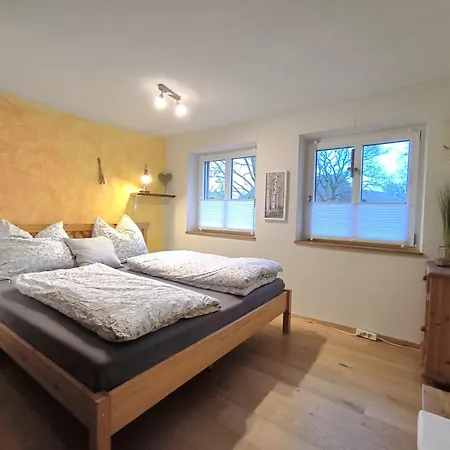 Hof Appelbue - Urlaub In Zwei Im Storchendorf شقة